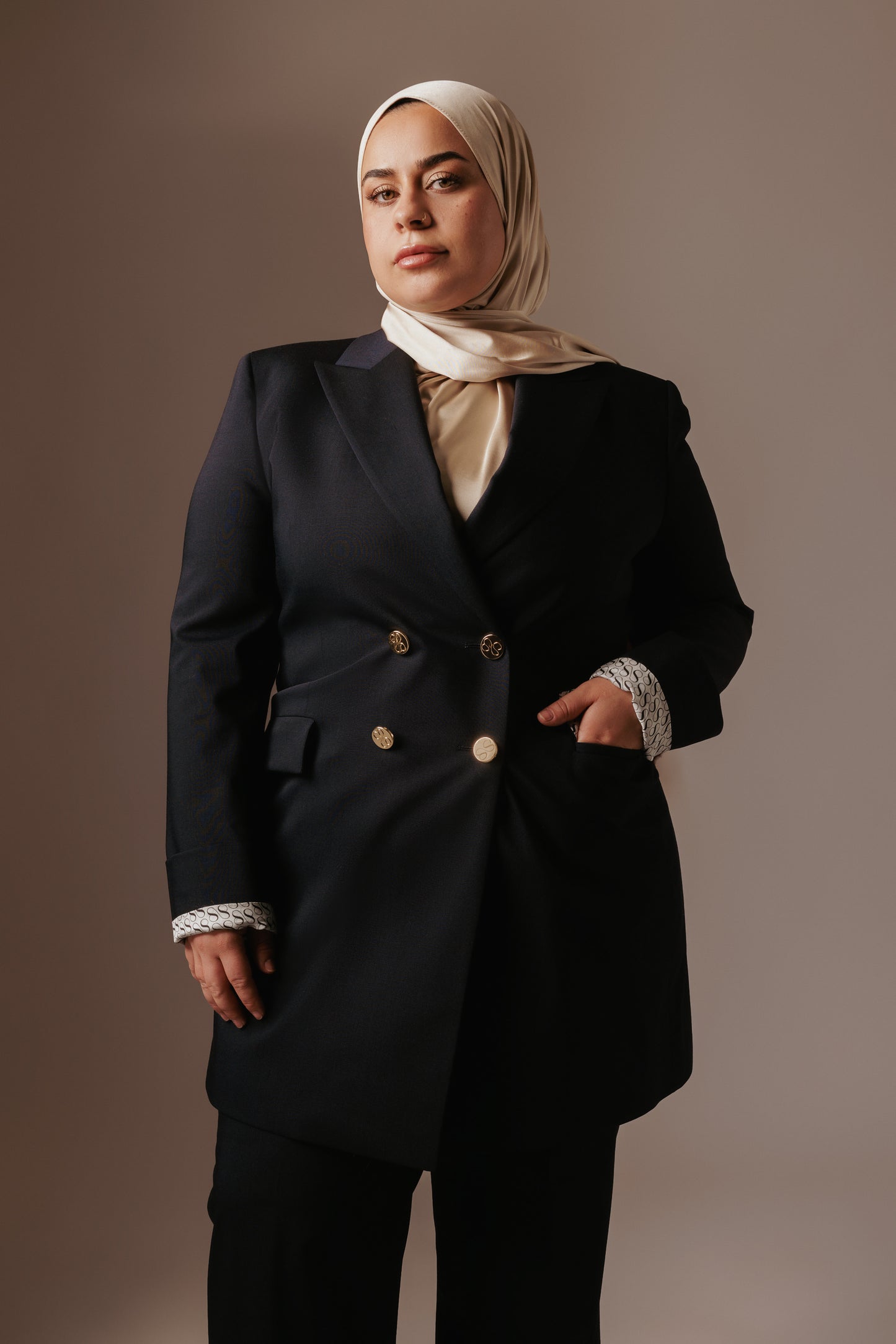 Laila Blazer Lang - Marineblauw met gouden details