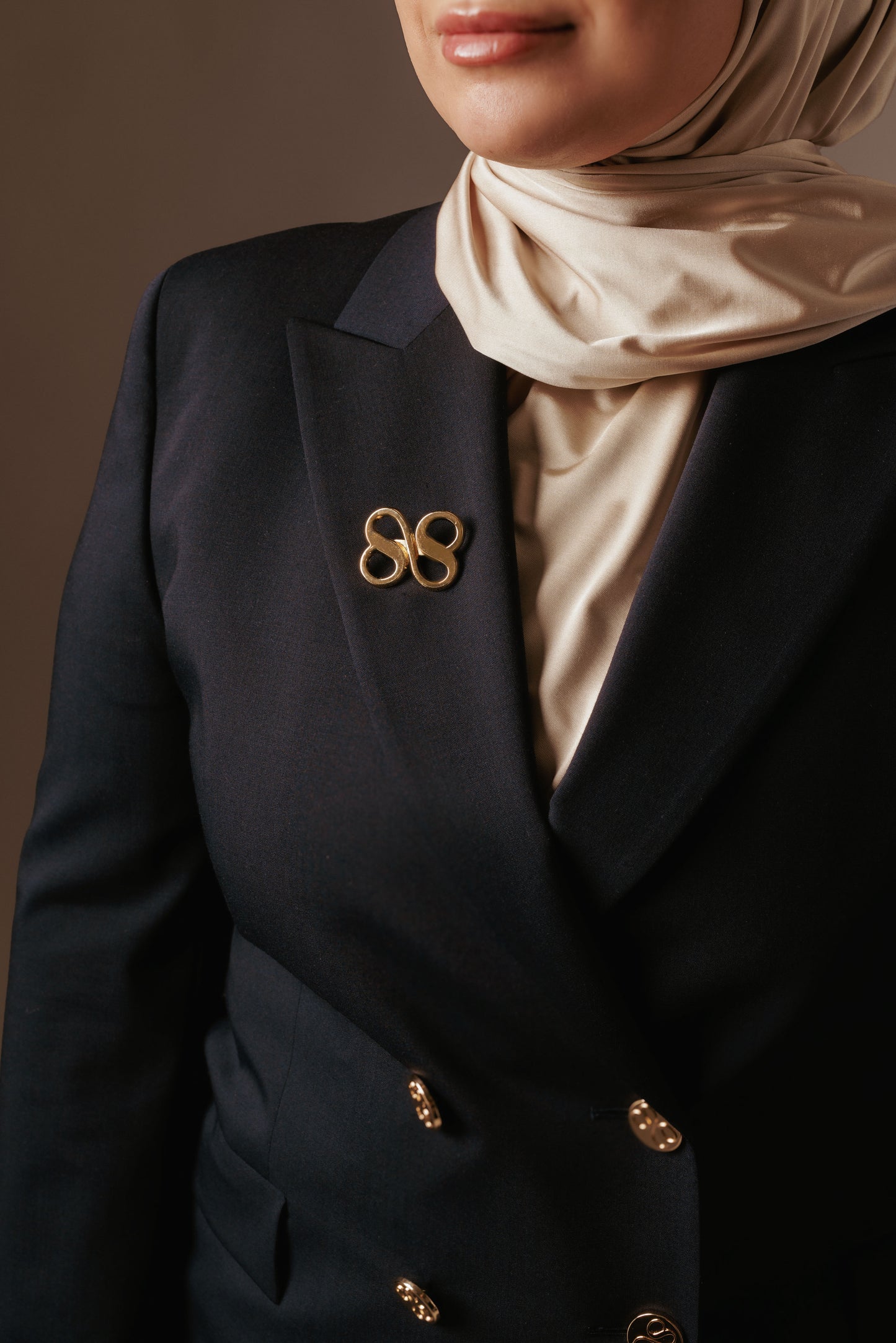 Laila Blazer Lang - Marineblauw met gouden details